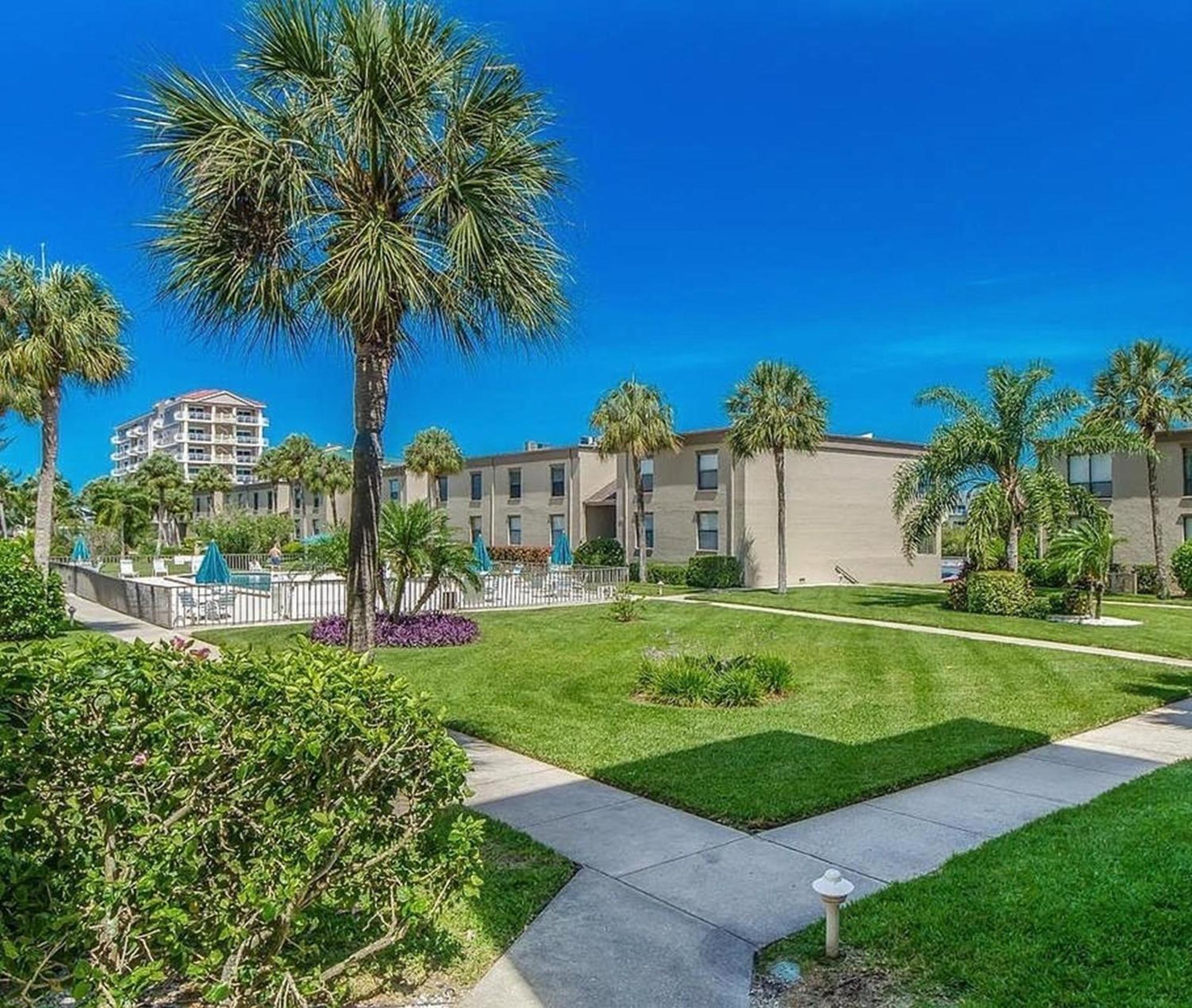 Sea Club Condo #405 Clearwater Beach Exterior photo